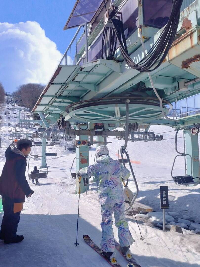 日本北海道新嵐山滑雪場